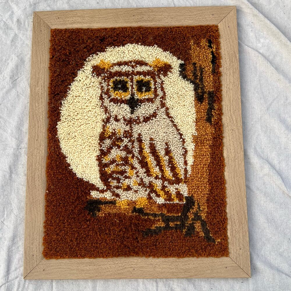 VTG 31x24 MCM Owl Latch Hook Wall Hanging Mid Century Kitchy Tapestry Halloween